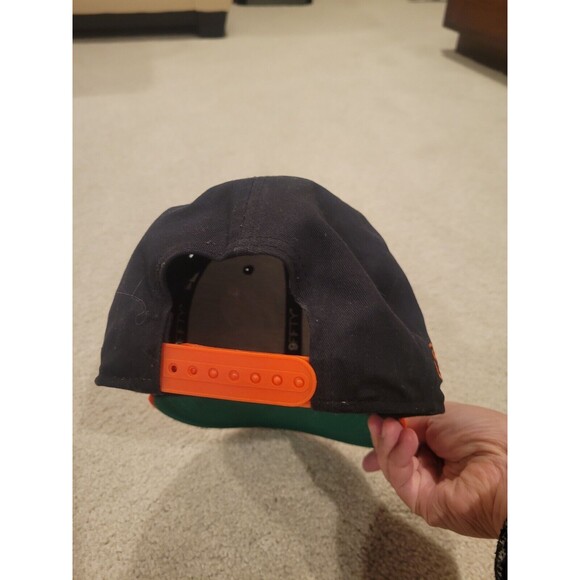 New Era 9FIFTY San Francisco Giants Strapback Graffiti Spell Out Hat baseball - Picture 4 of 9